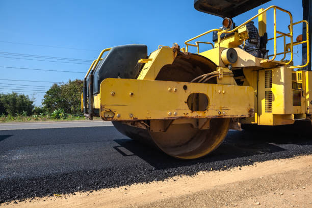 Best Gravel Driveway Installation  in Olmsted Falls, OH